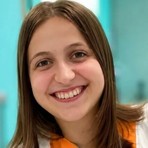 Una sorridente immagine di Alessia Fonsatti