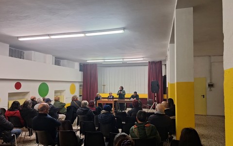 Assemblea per discutere del destino dell'ambulatorio di via del Ridotto