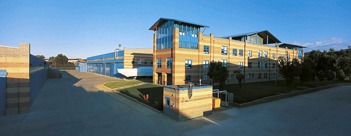 Azimut di Avigliana, la denuncia del sindacato: &quot;Licenziano i dipendenti e poi si affidano a lavoratori esterni&quot;