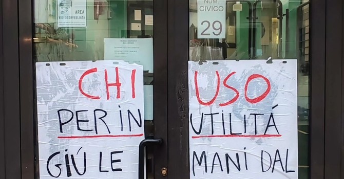 "Chiuso per inutilità", attacco agli uffici del Verde di Torino. Tresso: "Atto vile di minaccia"