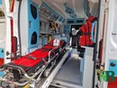 Immagine di repertorio dell'interno di un'ambulanza Immagine di repertorio dell'interno di un'ambulanza