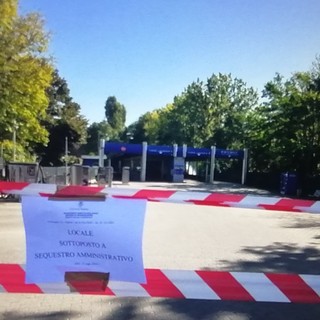 Autolavaggio sequestrato