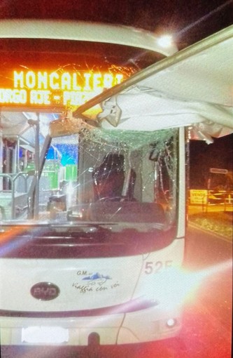 incidente autobus moncalieri