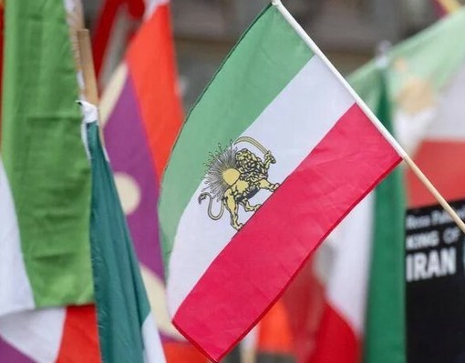 Bandiera dell'Iran (foto d'archivio)