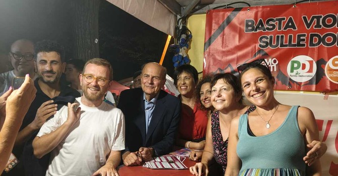 Tutto esaurito al Parco Ruffini per l'ex segretario dem