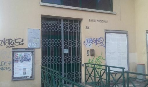 Bagni pubblici via Bianzè