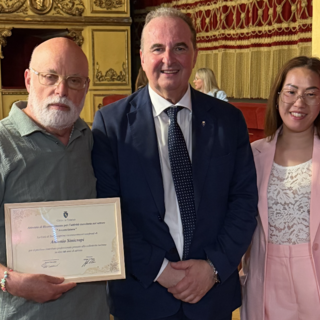 Da Taiwan a Torino, la storia di Stefania Sinicropi: insieme al padre adottivo Antonio porta avanti l'attività di famiglia