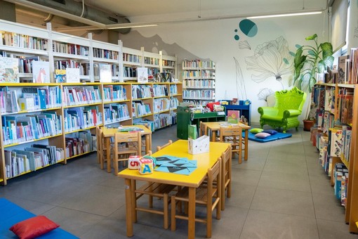 A Nichelino la biblioteca Arpino si trasforma nella casa dei giochi da tavolo