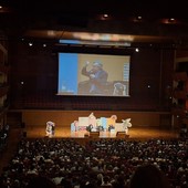 Barbero mania al Salone del Libro: in migliaia per &quot;La guerra delle parole&quot;