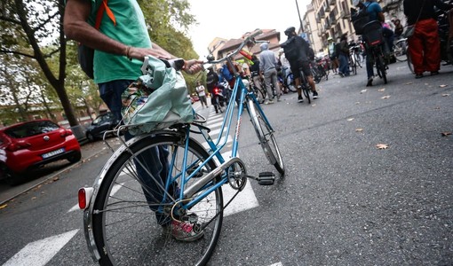 Restringimenti e arredi per ridurre la velocità: da Vanchiglia parte il progetto pilota per ripensare i controviali