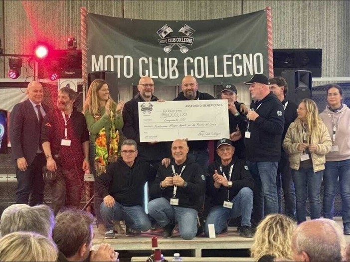 Bikers per la ricerca: a Collegno 300 motociclisti donano 5mila euro per la lotta contro il cancro Bikers per la ricerca: a Collegno 300 motociclisti donano 5mila euro per la lotta contro il cancro