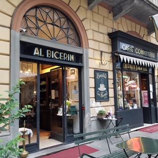 Il bicerin locale pubblico