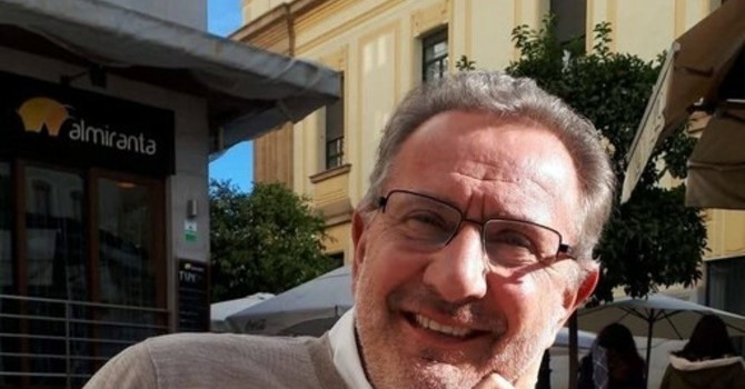 Il negozio è sempre meglio di internet Il negozio è sempre meglio di internet