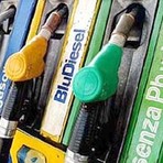 Accise mobili e caro carburante: da domani addio allo sconto sul gasolio