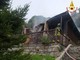 Incendio in una baita a Rubiana: il tetto completamente distrutto