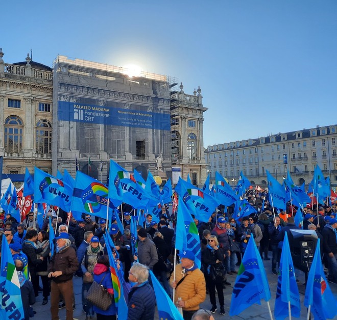 Appuntamento in piazza Castello per due giorni con la Uil