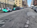 Buche e strada dissestata in via Forlì Buche e strada dissestata in via Forlì