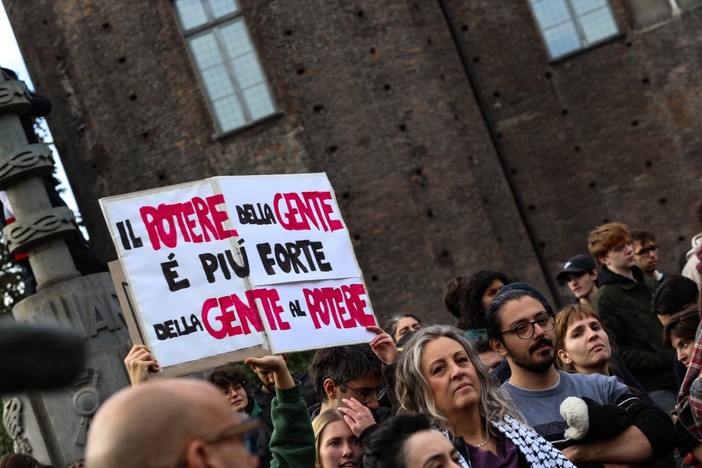 Un'immagine del corteo, ieri a Torino