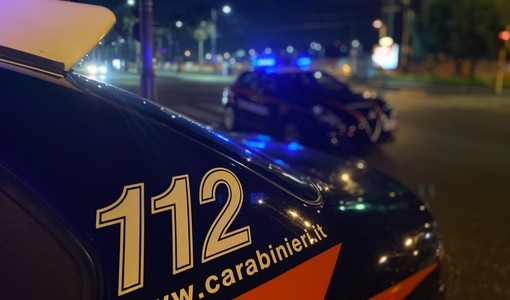 Colpo notturno in tabaccheria a Pinerolo: i Carabinieri lo bloccano con la cassa in mano