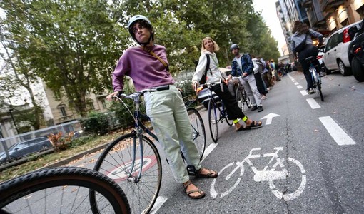 Il sogno di una Torino ciclabile: un percorso a ostacoli nella città dove c’è un'auto per ogni patentato Il sogno di una Torino ciclabile: un percorso a ostacoli nella città dove c’è un'auto per ogni patentato