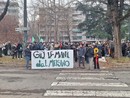 Il corteo è partito dal ponte Sassi in direzione del parco. Deviata la linea 15
