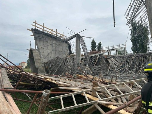 Una immagine del crollo del ponteggio del 5 ottobre 2022
