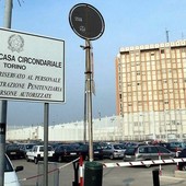Violenza in carcere: detenuto colpisce con un violento schiaffo un agente