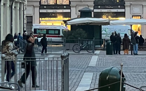 Baby gang in azione nel centro, aggredito un ragazzo: &quot;Grondava sangue&quot;