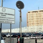 Violenze nel carcere di Torino: scontro con lame per la droga tra marocchini ed egiziani