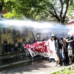 Corteo per lo sgombero di Askatasuna: perquisizioni in corso e misure cautelari.