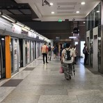 Caldo record e la metro diventa un forno: niente aria condizionata ma la ventilazione non basta Caldo record e la metro diventa un forno: niente aria condizionata ma la ventilazione non basta