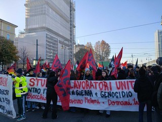 Corteo di protesta nelle strade di Torino Corteo di protesta nelle strade di Torino