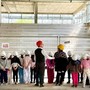Bambini in visita al cantiere della nuova scuola di Nichelino