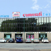 Lo storico negozio di Camurati, in piazza Adriano