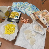 Il crack “si prende Torino”, la polizia arresta due pusher: sequestrate 110 dosi e 2.6