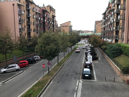 Nascondeva la cocaina nel new jersey, arrestato spacciatore in monopattino