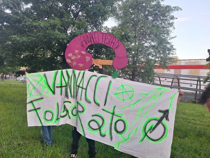 Contestazioni alla presenza di Vannacci a Torino
