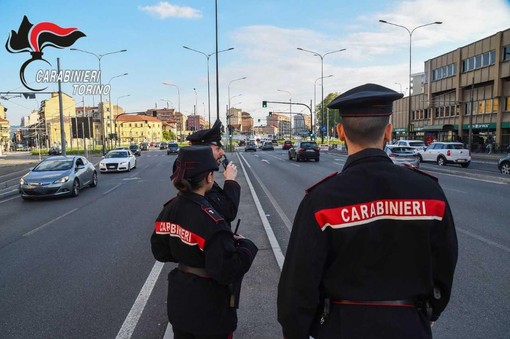I carabinieri sono intervenuti per soccorrere la vittima della rapina