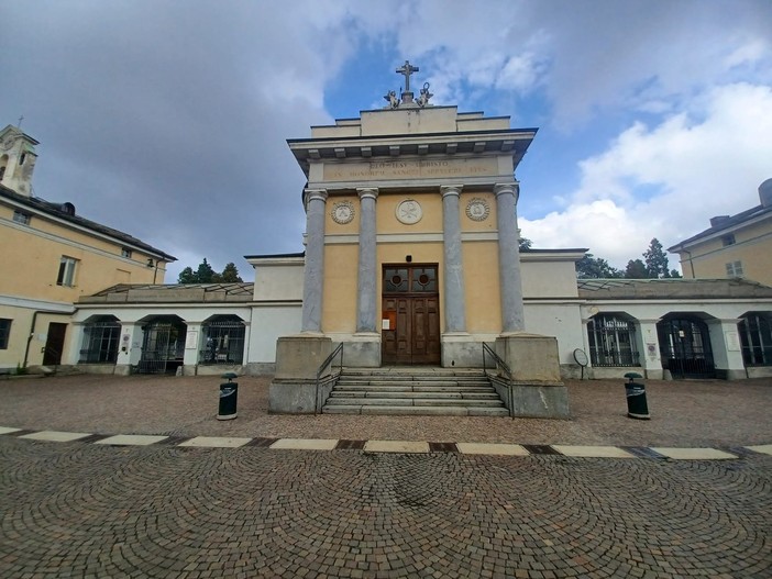 Cimitero Monumentale, nuovi lavori di sostituzione dei lucernari