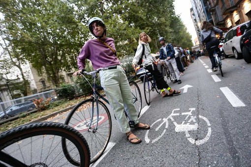 Il sogno di una Torino ciclabile: un percorso a ostacoli nella città dove c’è un'auto per ogni patentato Il sogno di una Torino ciclabile: un percorso a ostacoli nella città dove c’è un'auto per ogni patentato