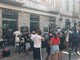 Tutti in coda per la nuova hamburgeria nel centro di Torino