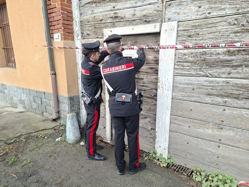 Colpisce la mamma con una sparachiodi alla testa. In un audio: "La uccido"