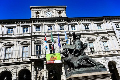 Caso Dexia, Lega e Iannò sulle barricate dopo il verdetto di Londra. Il Comune: "Conti al sicuro" Caso Dexia, Lega e Iannò sulle barricate dopo il verdetto di Londra. Il Comune: "Conti al sicuro"