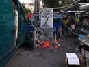 Alcuni banchi costretti a spostarsi