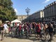 “Se ci toccate il futuro blocchiamo la città”: le bici di Fridays for Future paralizzano il traffico (FOTO e VIDEO)