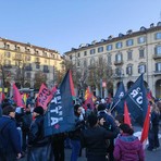 Corteo di protesta nelle strade di Torino