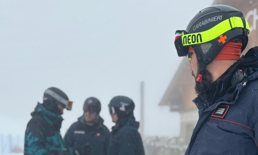 Senza casco in pista a Sestriere e Bardonecchia: pioggia di sanzioni nel weekend Senza casco in pista a Sestriere e Bardonecchia: pioggia di sanzioni nel weekend