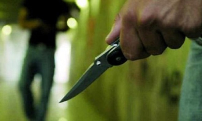 Lite degenera in corso Giulio Cesare: uomo ferito da una coltellata (foto di archivio)