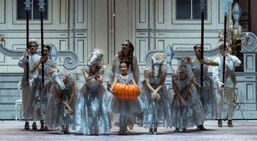 Tre debutti al Regio per la "Cenerentola" di Rossini