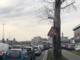 Nuova viabilità in piazza Baldissera, corso Vigevano preoccupa: serpentone d’auto per entrare in rotonda